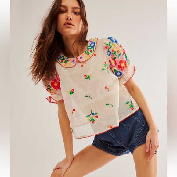 Free People Tops - Free people embroidered blouse